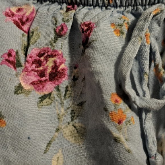 Shirt - Picture 2 of 4